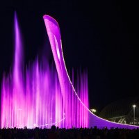 Поющие фонтаны в Олимпийском парке Сочи :: Андрей Гриничев