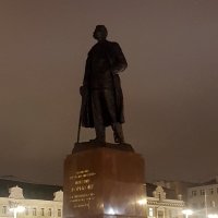 Памятник Максиму Горькому. :: Елена 