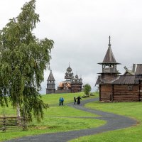 Есть в осени первоначальной... :: Александр Силинский