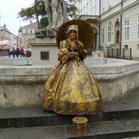 Живая   скульптура   в   Львове :: Андрей  Васильевич Коляскин