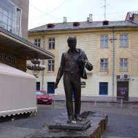 Памятник   Владимиру   Ивасюку   в   Львове :: Андрей  Васильевич Коляскин