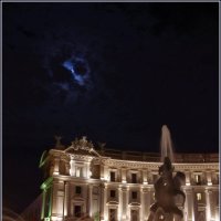 Рим. Луна над Piazza della Repubblica. :: Николай Панов