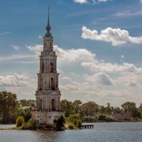 Путешествие из Петербурга в Москву.Волга.Калязин. :: юрий макаров