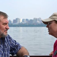 Душевный разговор на озере Сиху :: Андрей + Ирина Степановы
