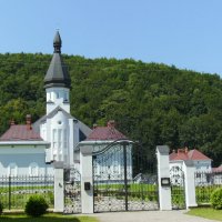 Женский   монастырь   в    Гошиве :: Андрей  Васильевич Коляскин