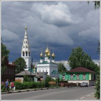Приволжск. Никольская церковь. Перед дождем.. :: Николай Панов