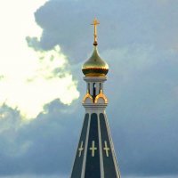 Купол храма Александра Невского :: Сергей Карачин