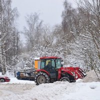 Снег чистят повсюду, а он идёт и идёт! :: Татьяна Помогалова