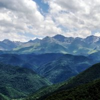 Вид на "Тебердинский хребет", "Буруш-Сырт" :: Диана 