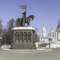 Успенский собор и памятник князю Владимиру :: Александра 