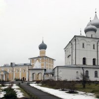 Спасо - преображенский Варлаамо - хутынский женский монастырь :: Иван Клещин