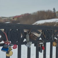 Замки на счастье. На крепкое долгое счастье. :: Михаил Полыгалов