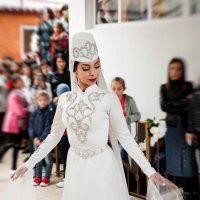 танцовщица :: Батик Табуев