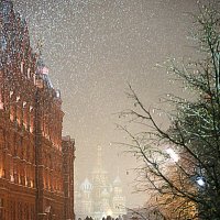 а снег идет :: Олег Лукьянов
