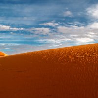 "Марсианин"...Сахарские дюны близ Мерзуги.Марокко! :: Александр Вивчарик