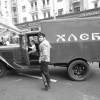 Хлебный фургон :: Дмитрий Никитин