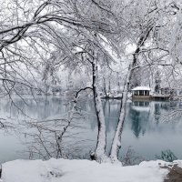 Голубое озеро :: Ирина Шарапова
