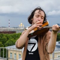 Балалайка, как скрипка. :: Ирина Смирнова