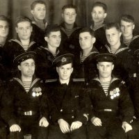 Часть команды сторожевого корабля "Партизан". Тихоокеанский Флот. 1941-1945  г. :: Юрий Поляков