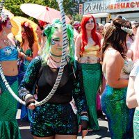 На параде русалок на Кони Айлэнд в Брукклине :: Олег Чемоданов