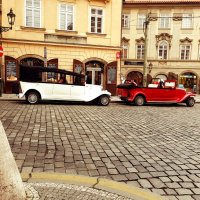 Автомобили в Праге :: Таисия Селищева