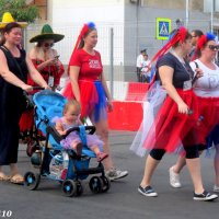 Прогулка по футбольному Ростову :: Нина Бутко