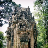 Храм в джунглях Камбоджи. :: Alex 