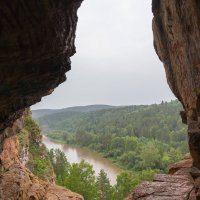 Вид из пещеры :: Олег Манаенков