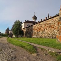 Соловецкий монастырь. Каменная стена острога. :: Ева Такус 