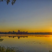 Восход на Введенском озере :: Сергей Цветков