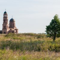 Одинокая церковь :: Владимир Новиков