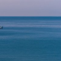 Рыбаки и море :: Sergey Sapozhnikov