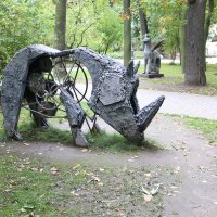 Скульптуры Измайловского парка :: Ольга 