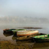 Утро на речном причале :: Валентин Котляров