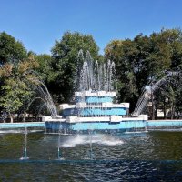 Старый фонтан... :: Владимир Бровко