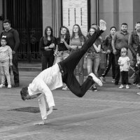 Танцы на улице** :: Александр Степовой 