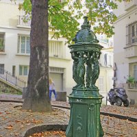 Типично парижский питьевой фонтанчик. :: ИРЭН@ .