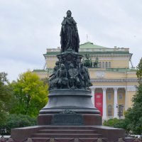 Памятник Екатерине II в Санкт-Петербурге :: Galina Leskova