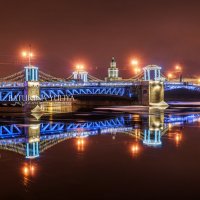 Новогодний Дворцовый мост :: Юлия Батурина