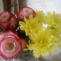 Букет из роз и хризантем :: Елена Семигина