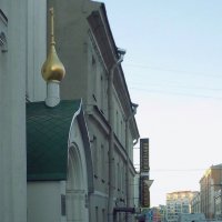 Маленькая часовня  в старом районе Санкт-Петербурга :: Фотогруппа Весна