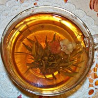 Зелёный чай с цветами. :: Валерия Комова