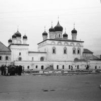 Троицы Живоначальной собор в Кремле. Астрахань. 1995 год :: alek48s 