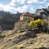 Шио- Мгвимский монастырь :: Лариса Батурова