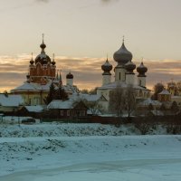 вечерний монастырь :: Сергей Кочнев