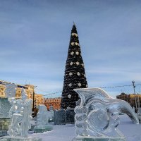 Фрагмент ледового городка на Площади Революции. :: Надежда 