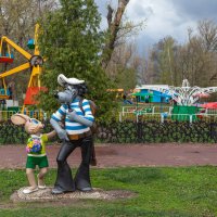 Раненбург. Чаплыгин. Скульптура «Ну погоди!!!» в Городском парке :: Алексей Шаповалов Стерх