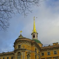 Церковь Михайловского замка... :: Юрий Куликов