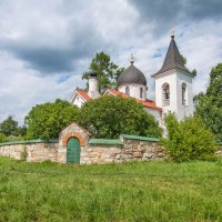 Церковь Святой Троицы в с. Бехово :: Ольга Гуськова