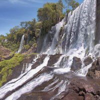 Каскад водопадов Игуасу. вид с территории национального парка Аргентины :: Svetlana Galvez